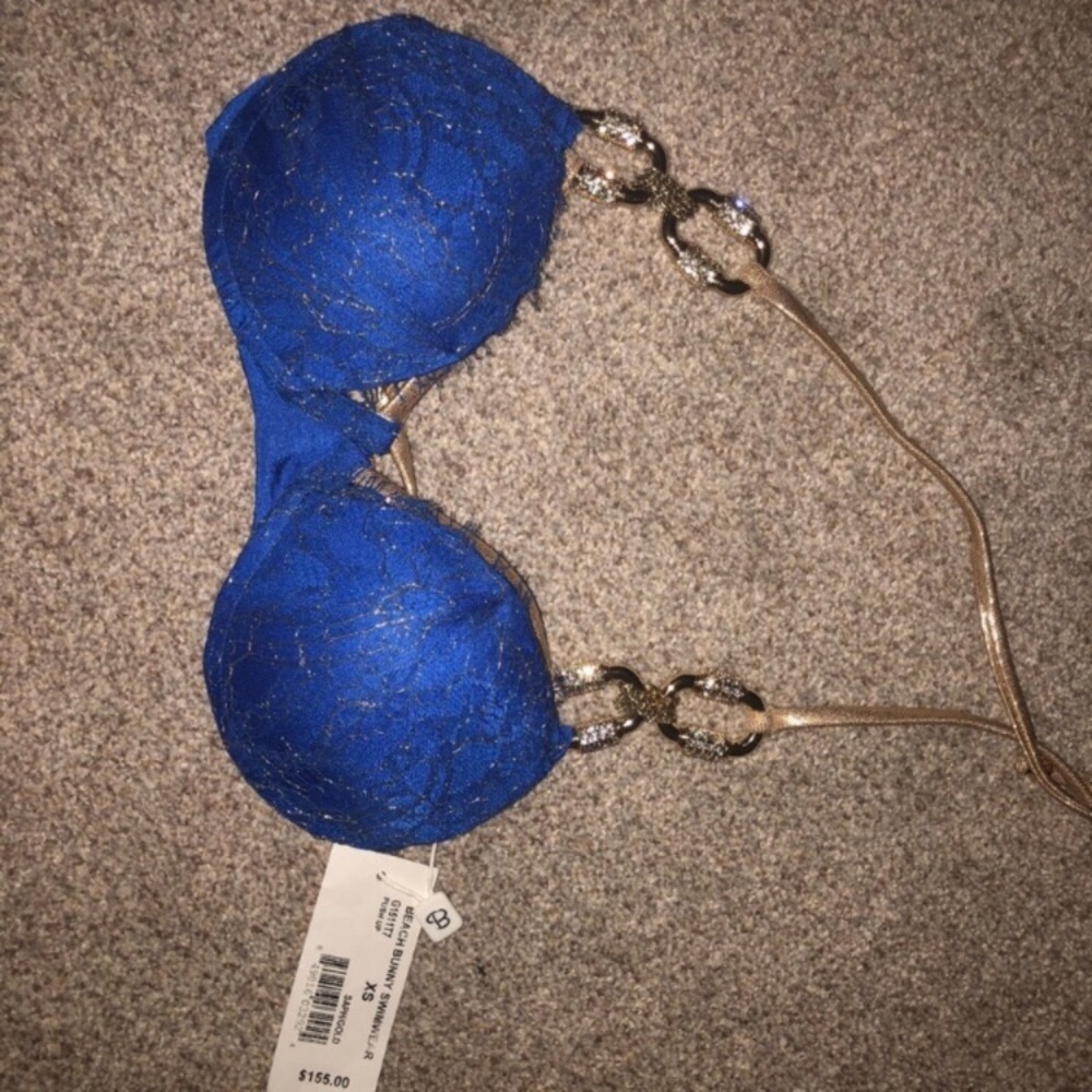 Beach Bunny Madagascar Bikini Top